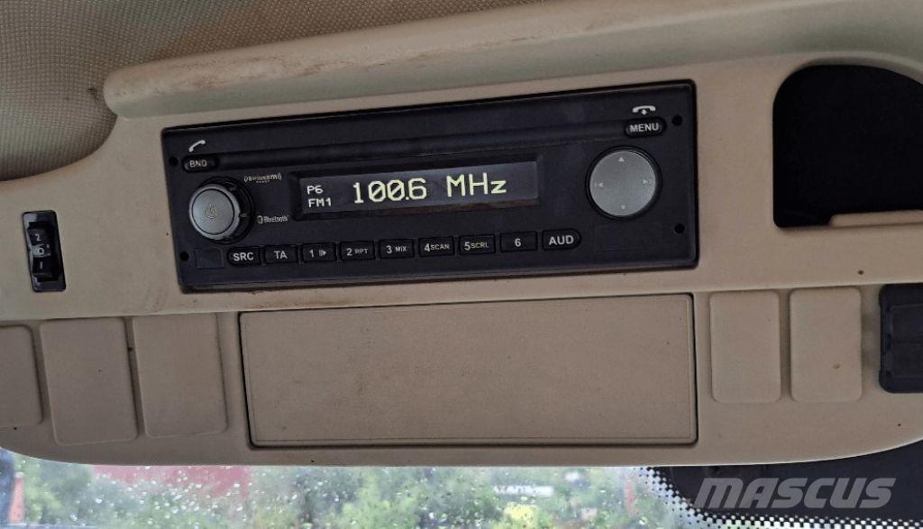 John Deere 6250R Traktori