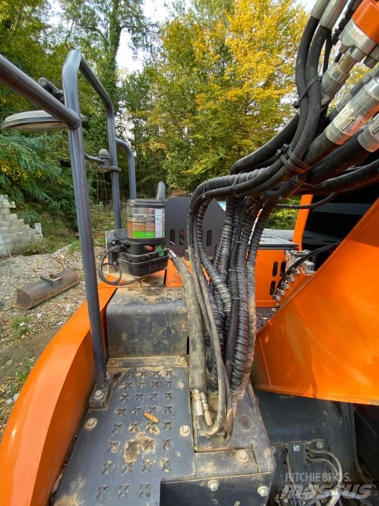 Doosan DX 140 LCR-5 Bageri gusjeničari