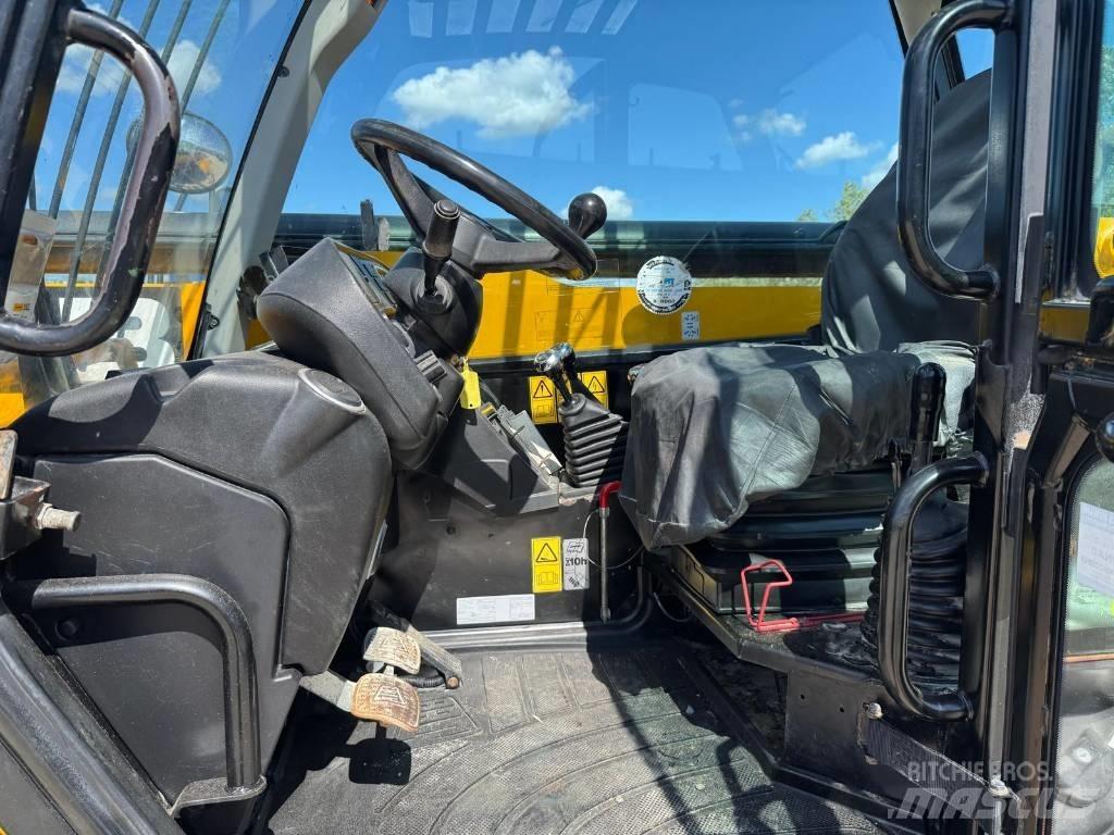 JCB 535-125 Hiviz Teleskopski viličari