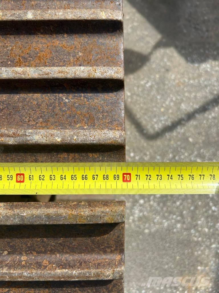 Takeuchi TB 2150 R Bageri gusjeničari