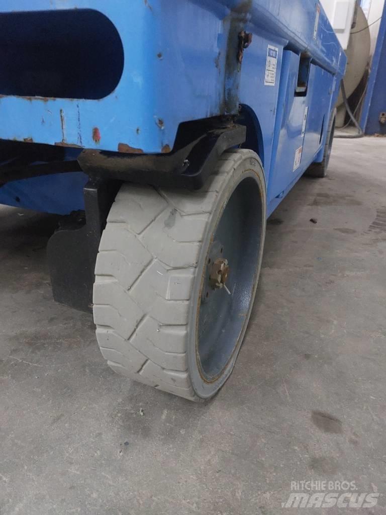 Haulotte Compact 14 Škaraste platforme