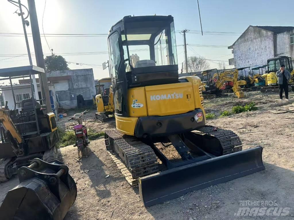 Komatsu PC 40 Bageri gusjeničari