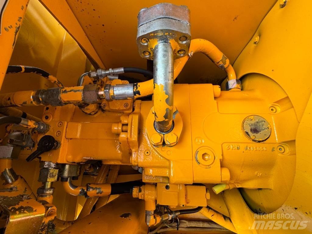 CAT M 316 C Bageri na kotačima