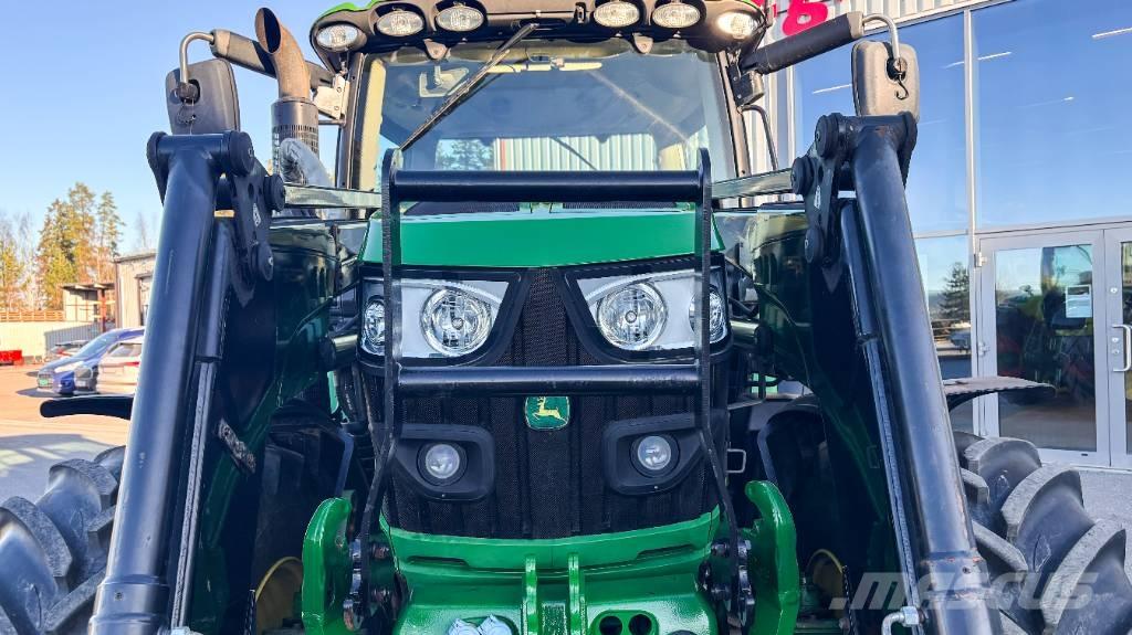 John Deere 6125 R Traktori