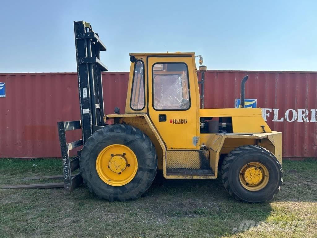 Sellick S80 Terenski viličar