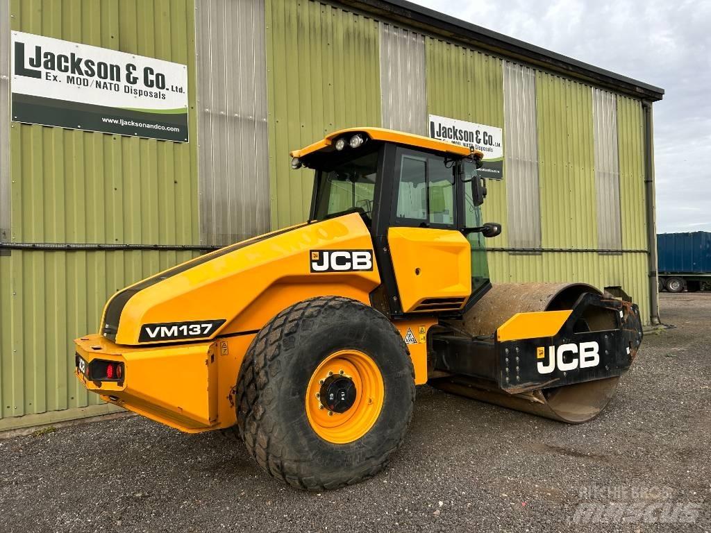 JCB VM 137 Valjci sa jednim bubnjem