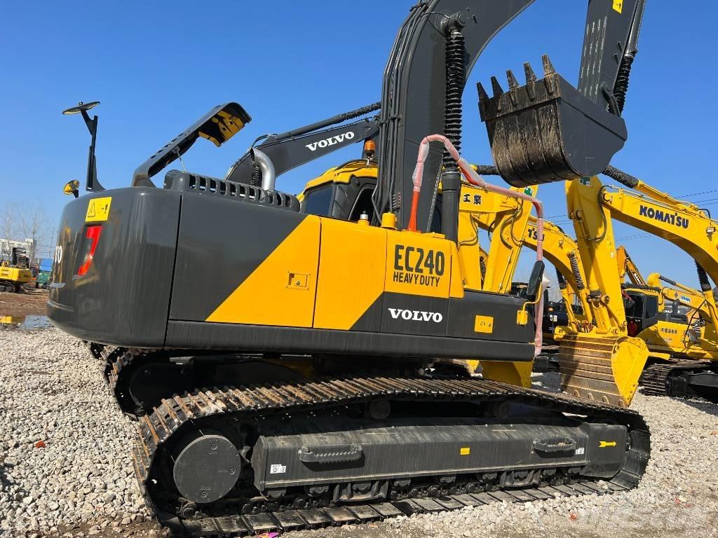 Volvo EC240DL Bageri gusjeničari