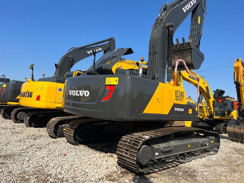 Volvo EC240DL Bageri gusjeničari