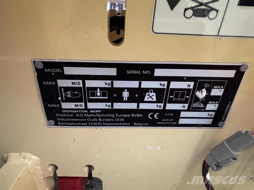 JLG 2032 ES Škaraste platforme