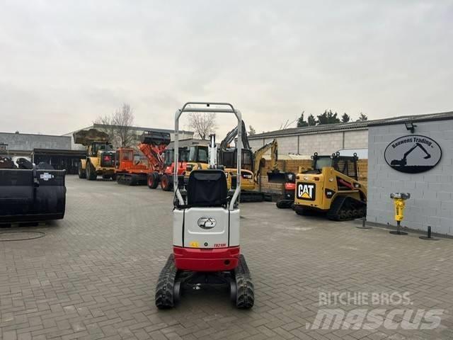 Takeuchi TB 210 R Mini bageri <7t