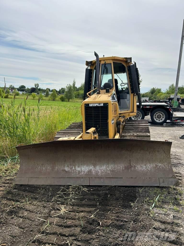 CAT D 3 G LGP Buldožeri gusjeničari