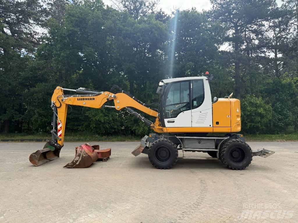 Liebherr A 910 Comp Bageri na kotačima