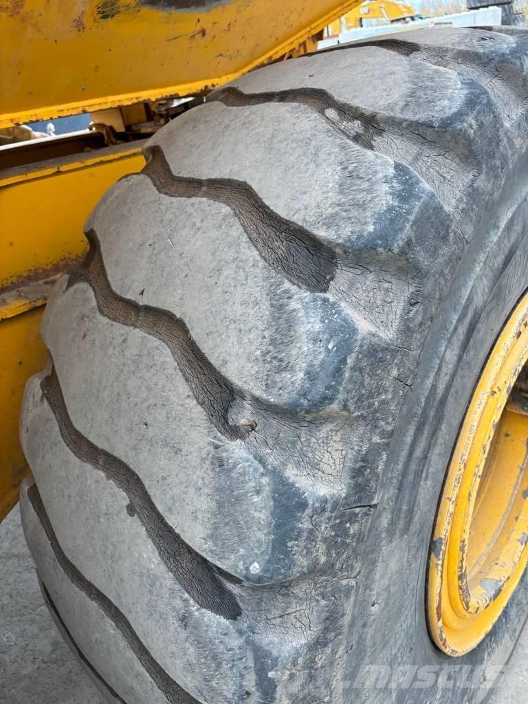 Volvo A 25 E Zglobni demperi