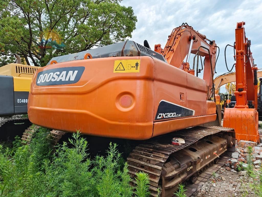 Doosan DX 300 LC Bageri gusjeničari
