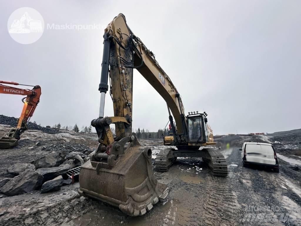 CAT 352 Bageri gusjeničari