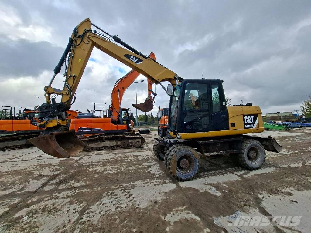 CAT M313D Bageri na kotačima