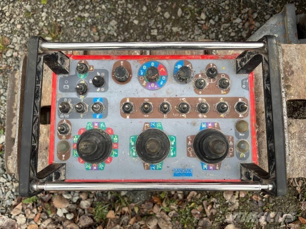 Sandvik Dino DC400Ri Svrdla za površinske bušilice