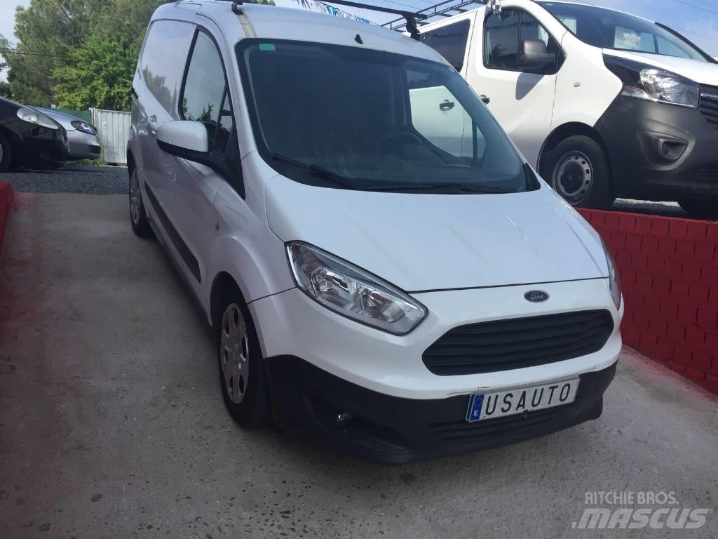 Ford Courier Sanduk kombiji