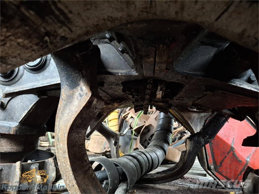 Komatsu C124 Glave za kombajne