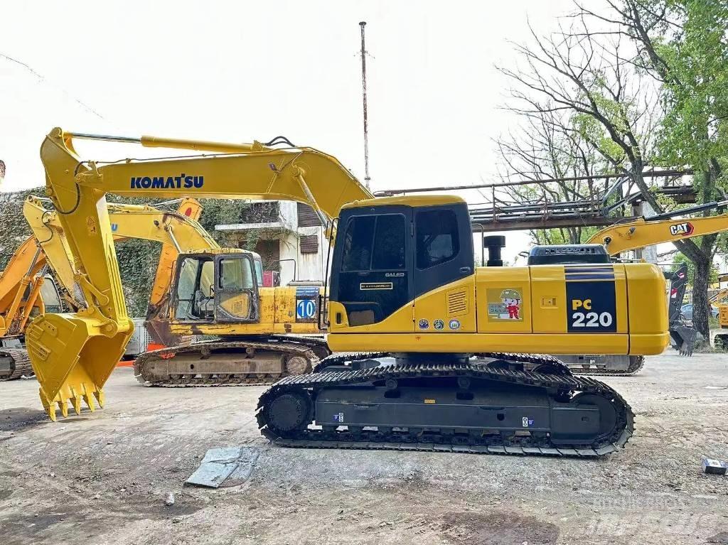 Komatsu PC 220-7 Bageri gusjeničari