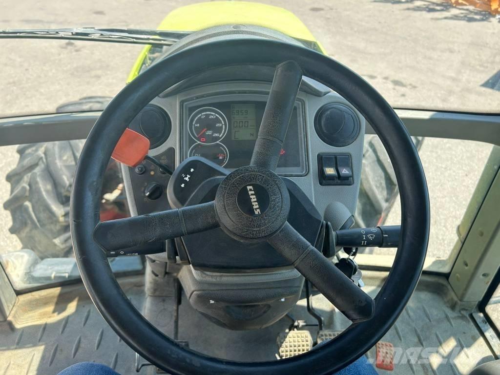 CLAAS Arion 610 C Traktori