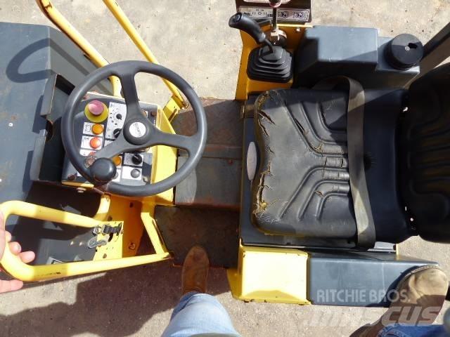 Bomag BW 80 ADH-2 Valjci sa dvojnim bubnjem