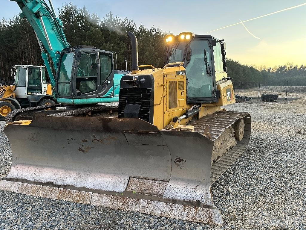 CAT D 6 K 2 LGP Buldožeri gusjeničari