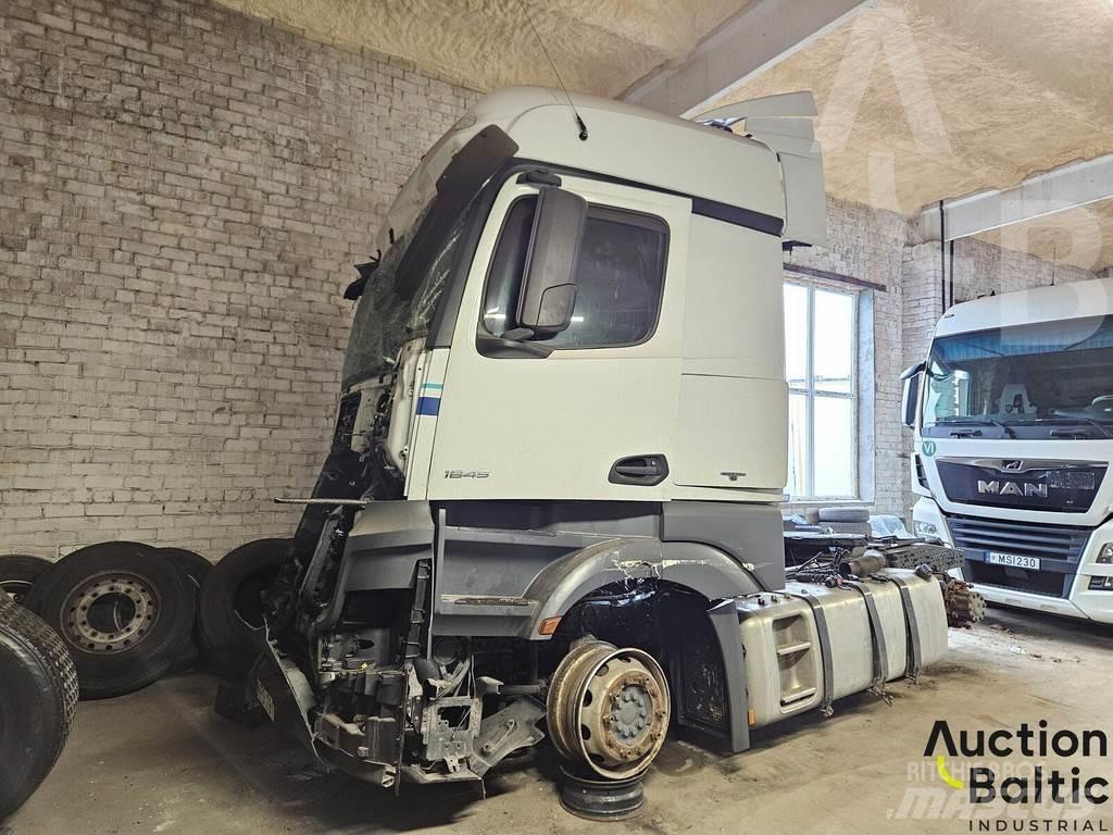 Mercedes-Benz 1845 Traktorske jedinice