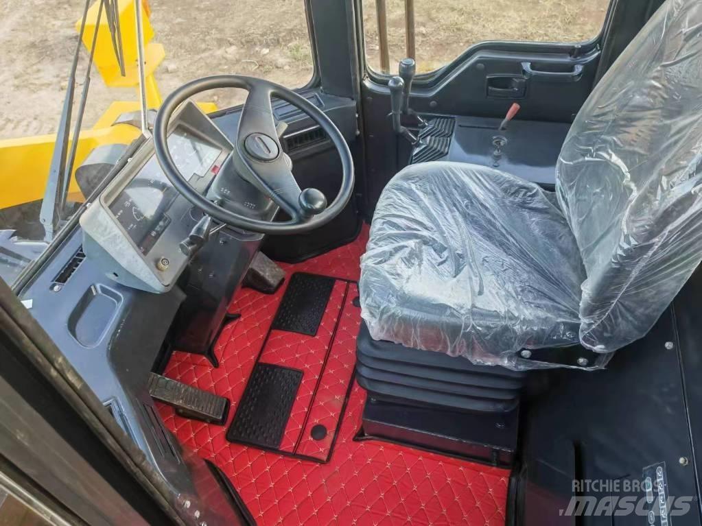 Komatsu WA 470-3 Utovarivači na kotačima