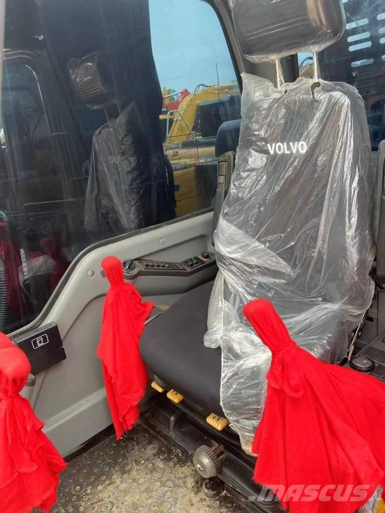 Volvo EC210D Bageri gusjeničari