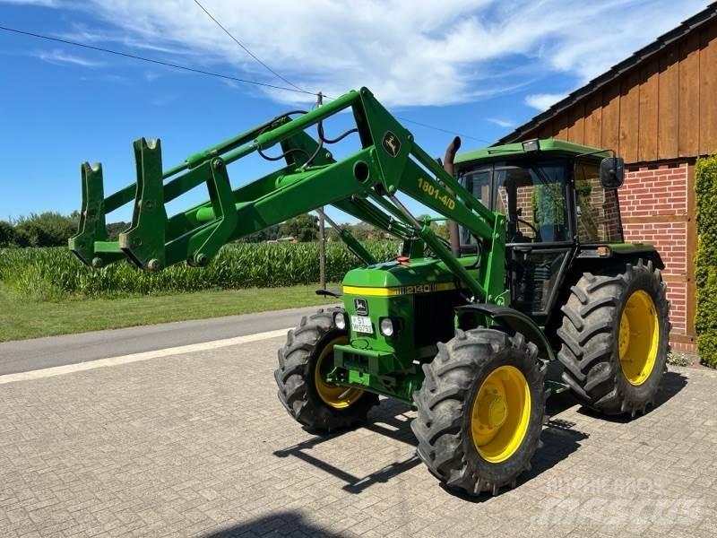 John Deere 2140 Traktori