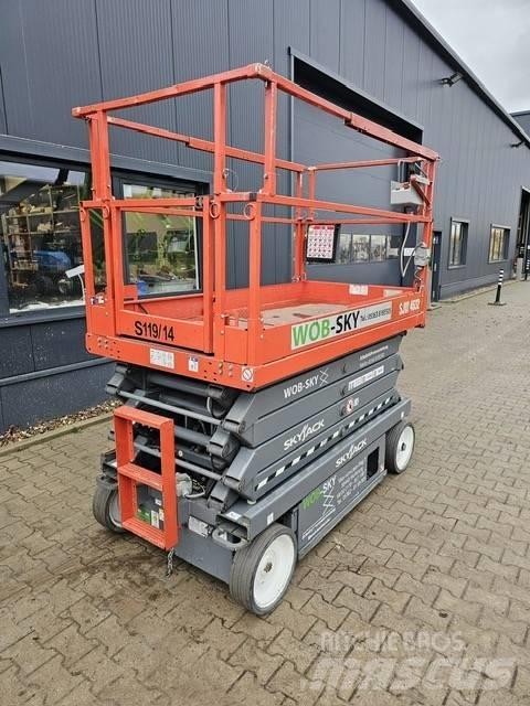 SkyJack SJIII 4632, Škaraste platforme