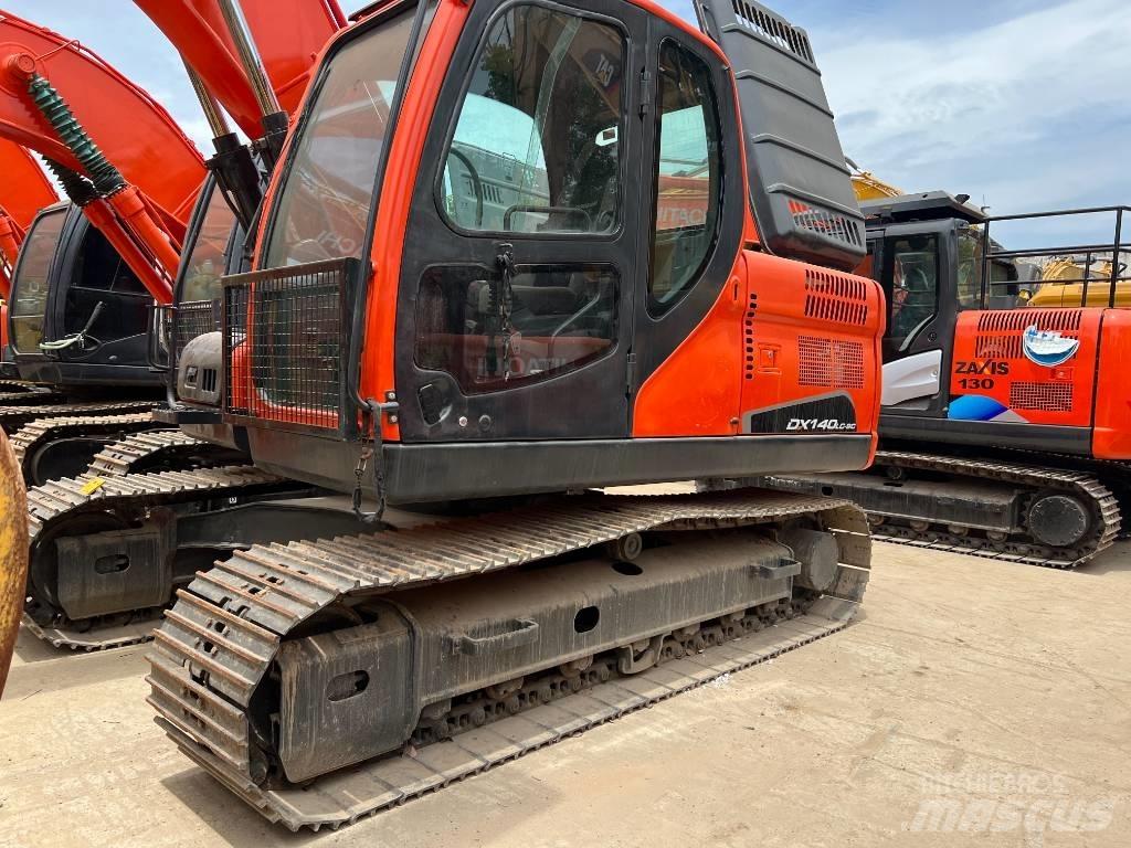 Doosan DX140 Bageri gusjeničari