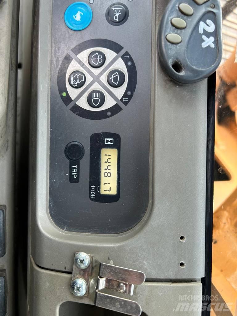 CASE CX 210 B LC Bageri gusjeničari