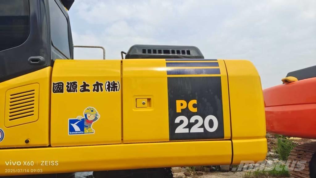 Komatsu PC 220-7 Bageri gusjeničari