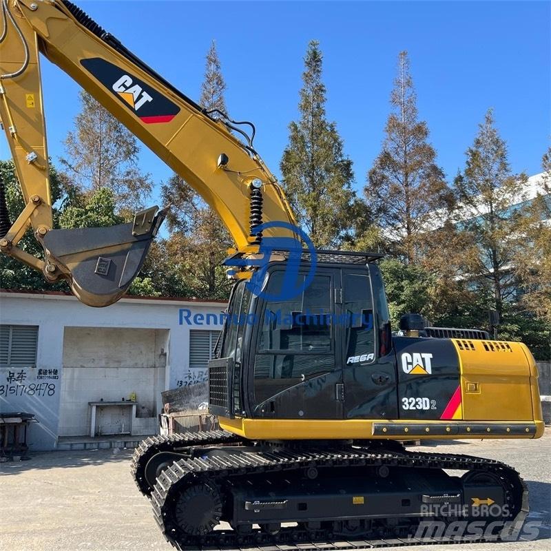 CAT 323D2 Bageri gusjeničari