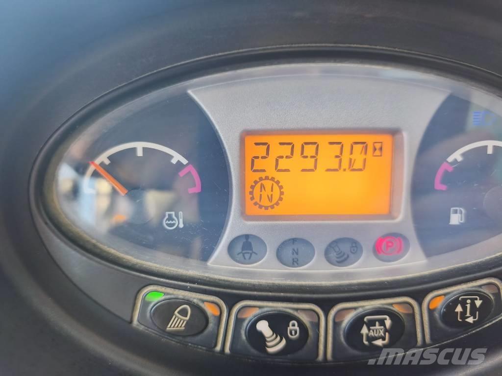 Bobcat T 40.180 Teleskopski viličari