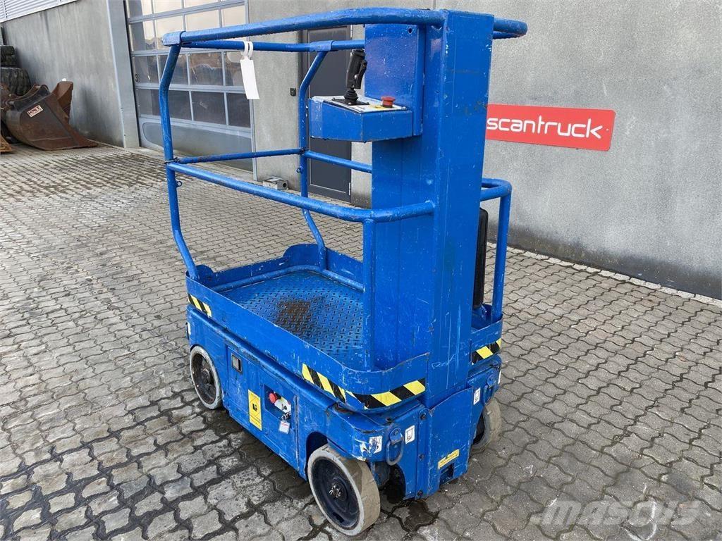 Snorkel TM12 Vertikalne radne podizne platforme