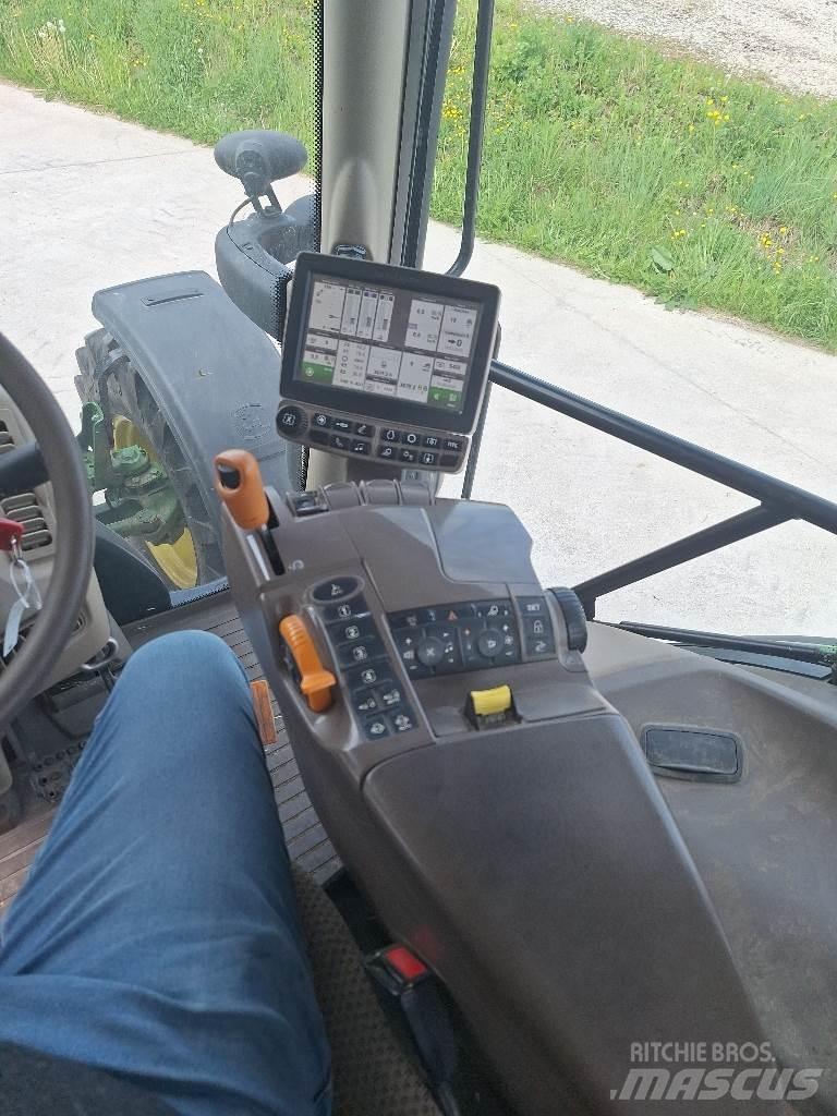 John Deere 6110R Traktori