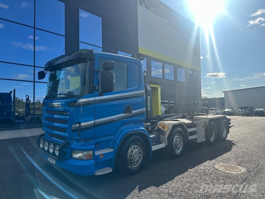 Scania R420 8X4/4 Rol kiper kamioni s kukama za dizanje