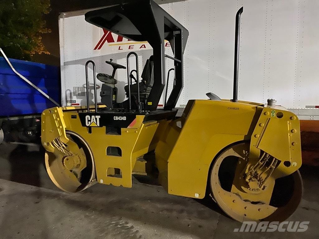 CAT CB 434 D Valjci sa dvojnim bubnjem