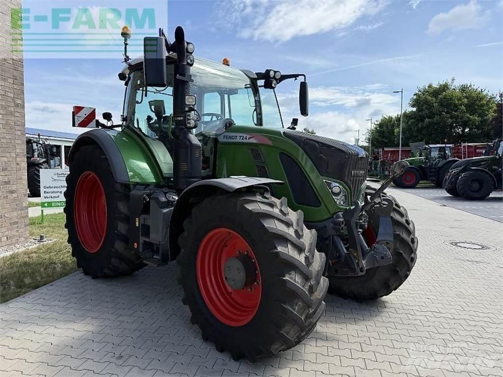 Fendt 724 vario s4 Traktori