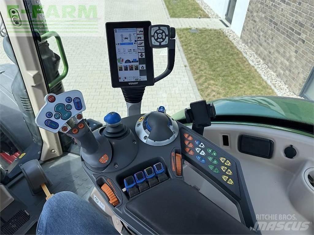 Fendt 724 vario s4 Traktori