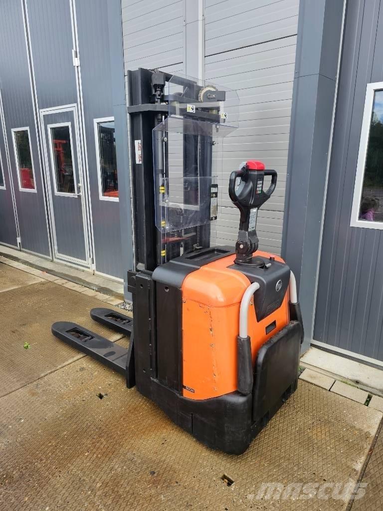 BT SPE 125 L 4150mm Ručni električni viličar
