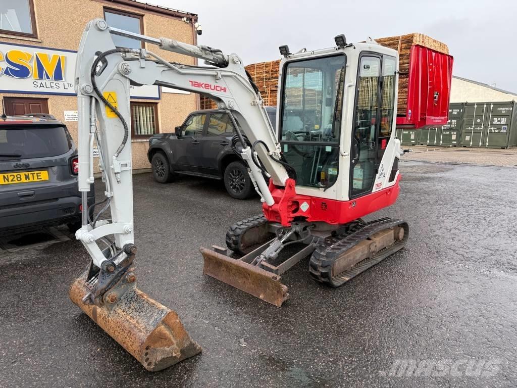 Takeuchi TB 225 Mini bageri <7t