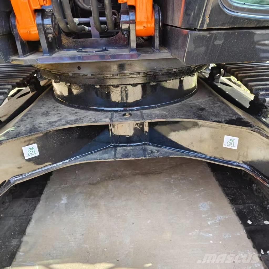Hitachi ZX 130 LC Bageri gusjeničari