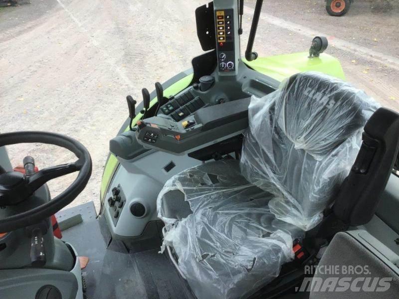 CLAAS ARION 510 Traktori
