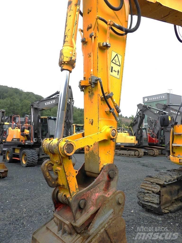 JCB JZ 235 LC Bageri gusjeničari