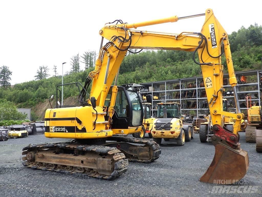 JCB JZ 235 LC Bageri gusjeničari
