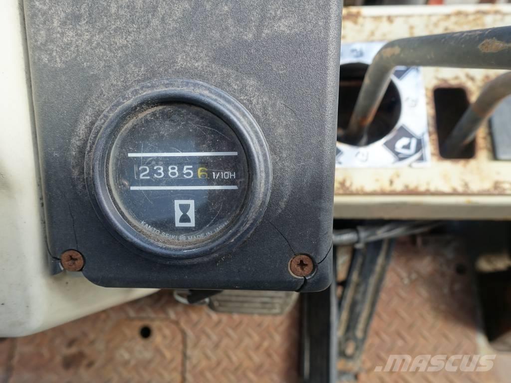 Nissan EH 02 A 20U Dizelski viličari